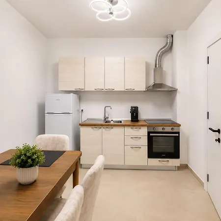 Daniel's Appartement Golem (Tirana)